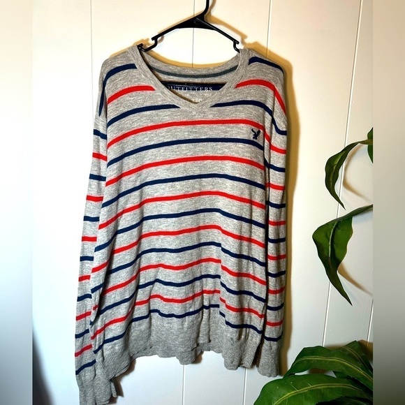 American Eagle Outfitters Mint AEO XXL V-Neck Men’s Sweater - Picture 3 of 8